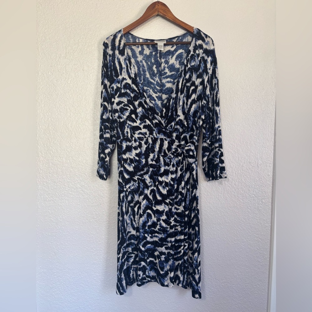 Chico's Traveler’s Navy and White Long Sleeve Wrap Dress